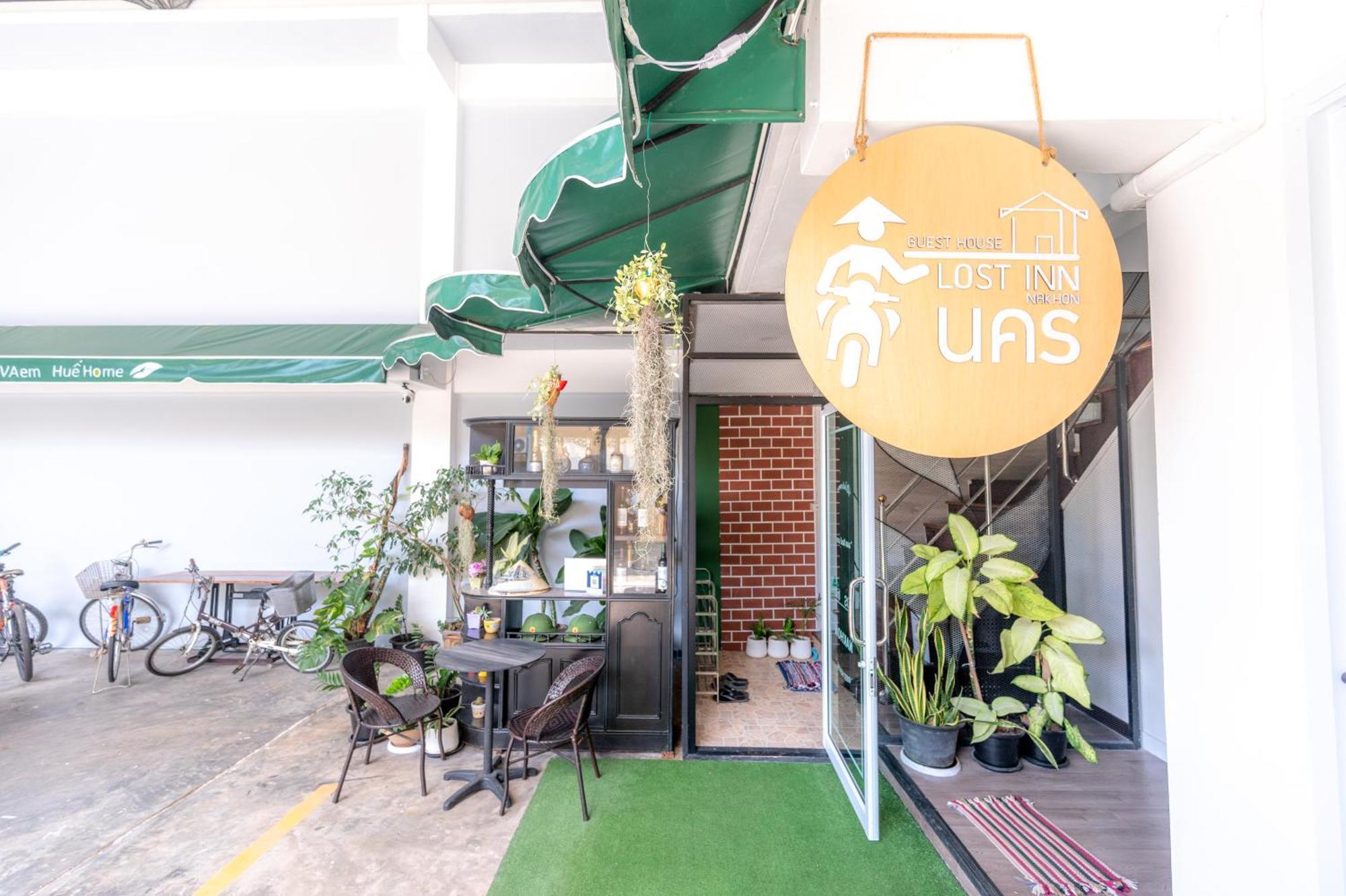 Apartment Nakhon ลอส นคร