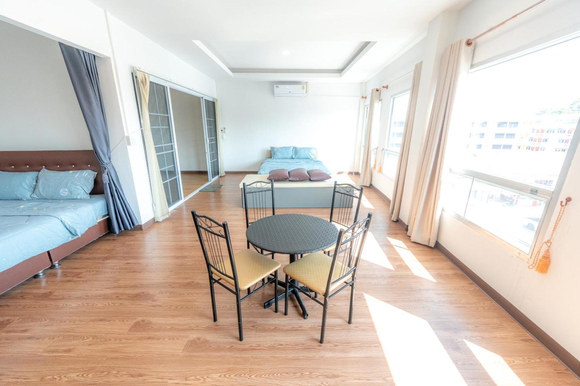 Nakhon ลอส นคร Appartement