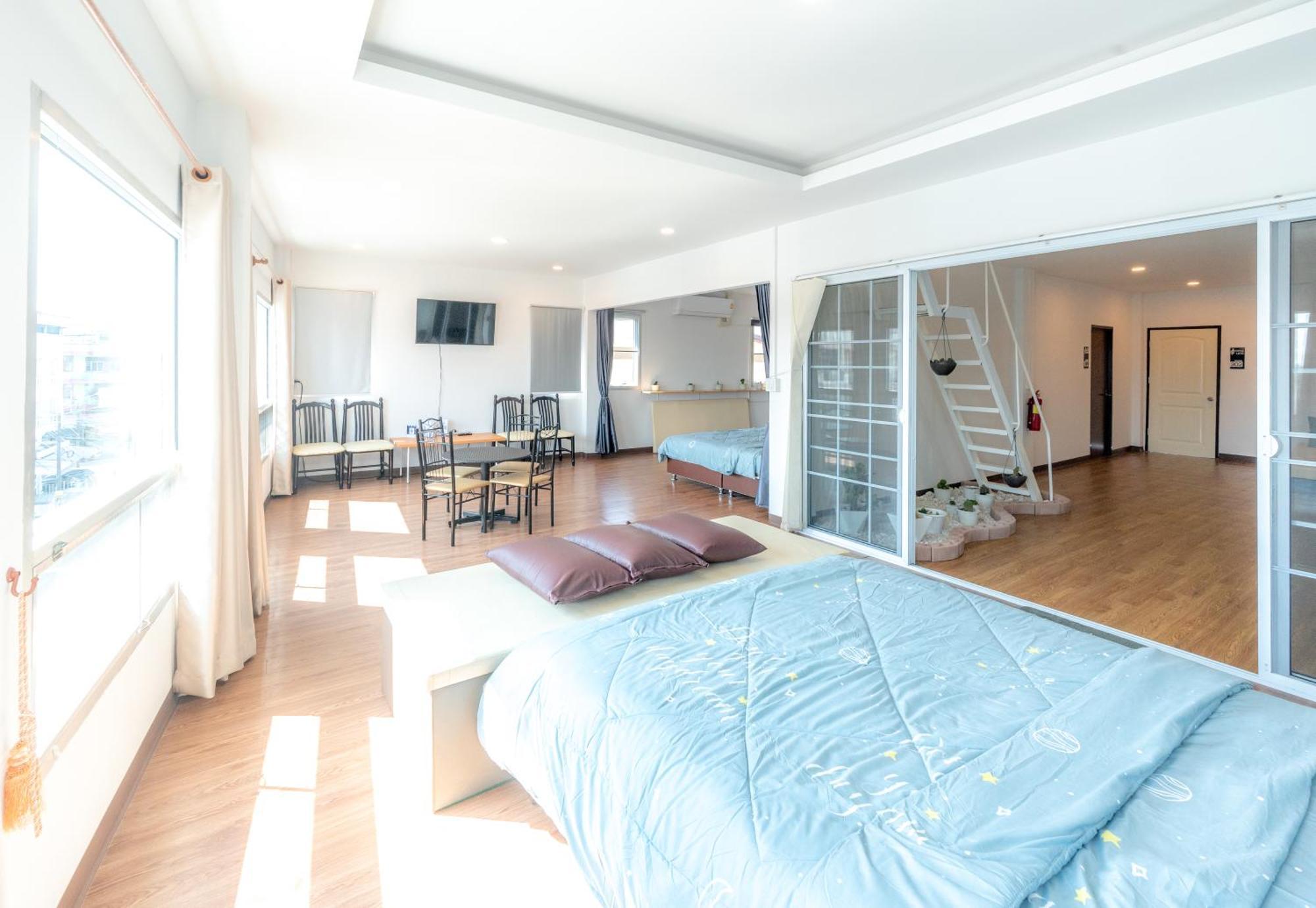 Nakhon ลอส นคร Apartment